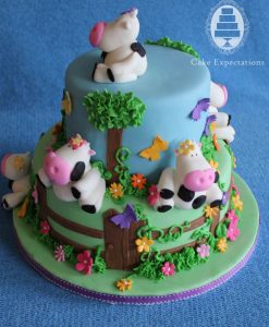 cow-farm-birthday-cake-843x1024